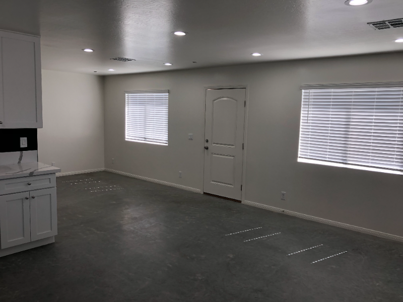 311 W Church Ave #B - Photo 7 of 31