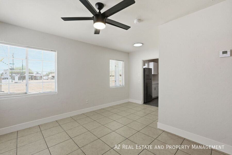1040 N 16th St #1040 - Photo 6 of 25