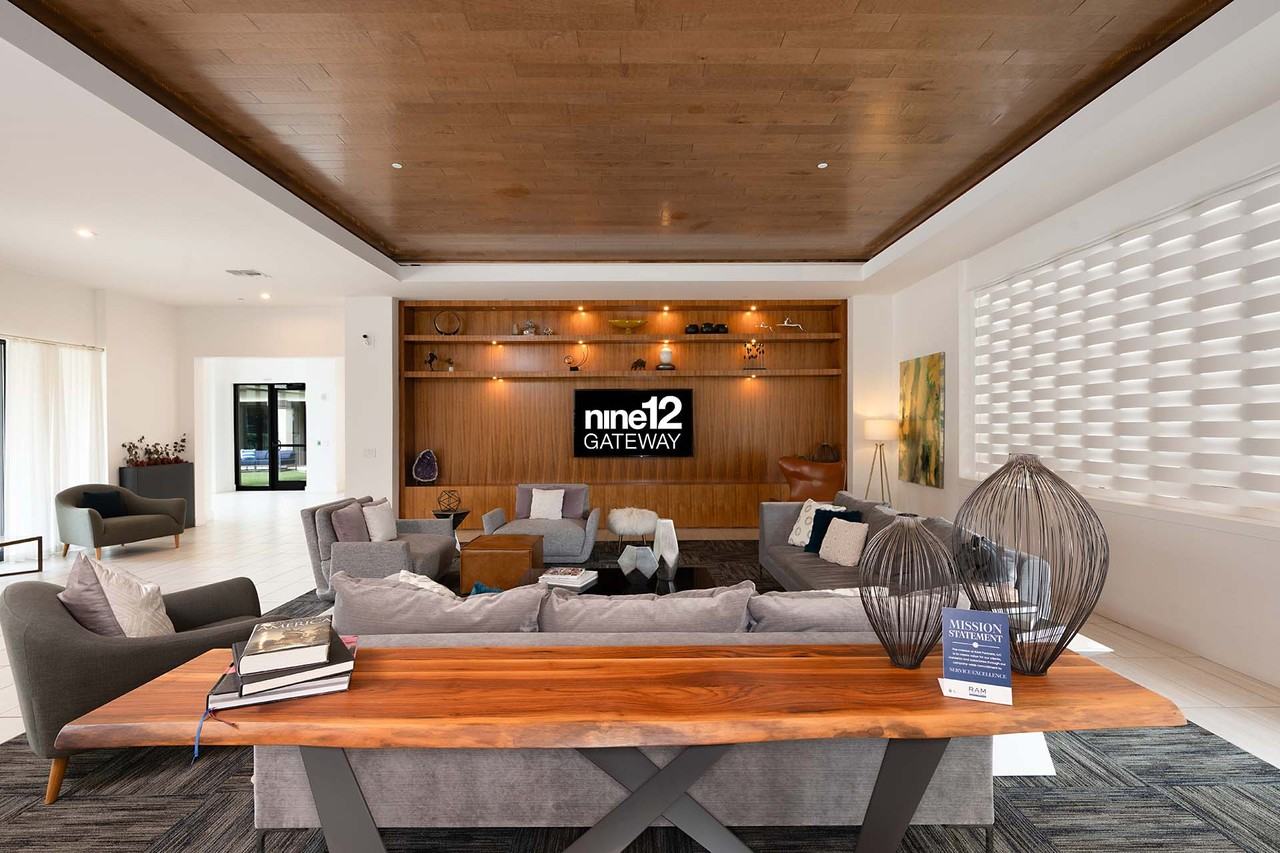 Nine12 Gateway Apartments - Photo 4 of 42