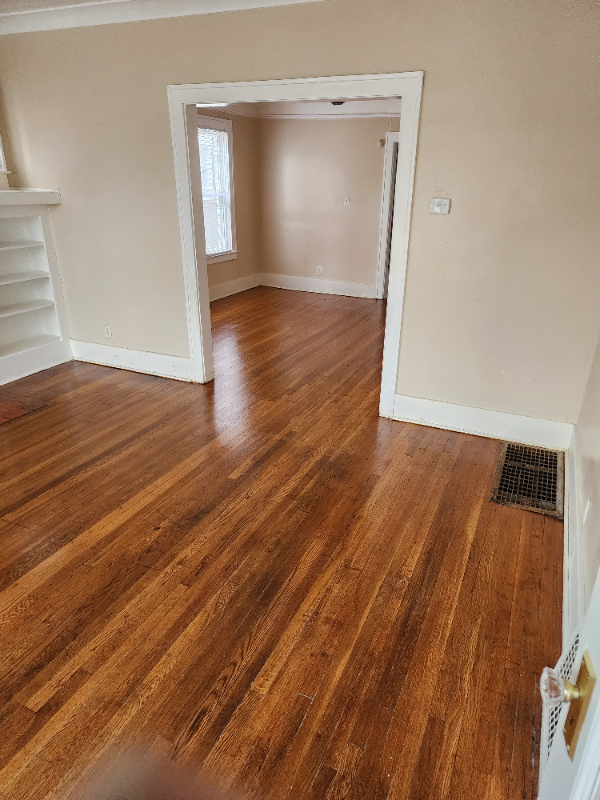 9787 Chenlot St #1 - Photo 5 of 10