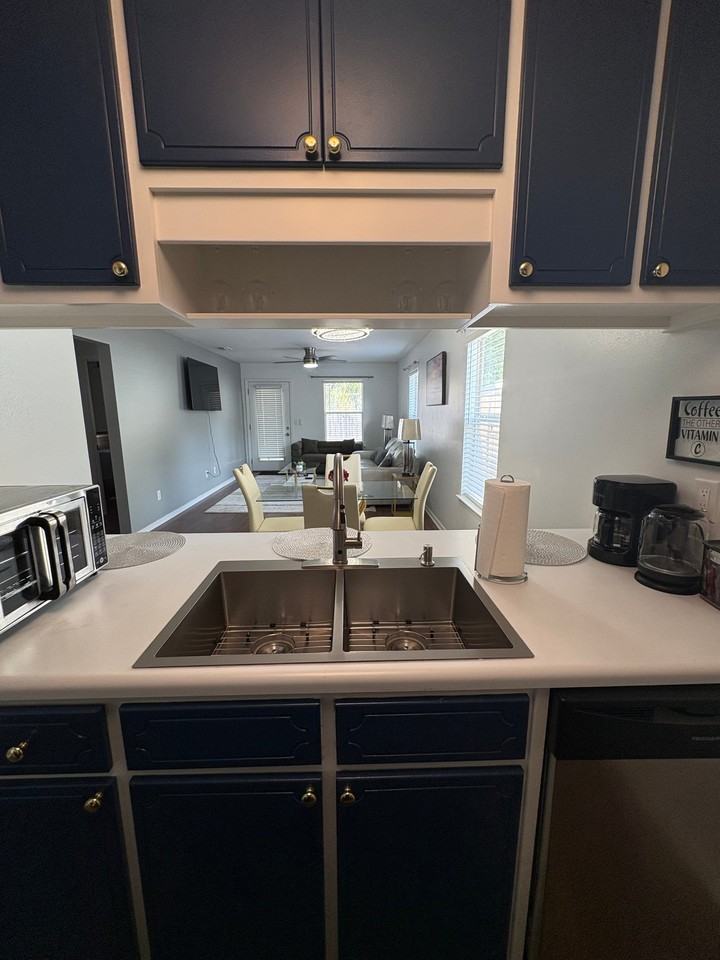 5222 Medina Rd #D - Photo 4 of 17