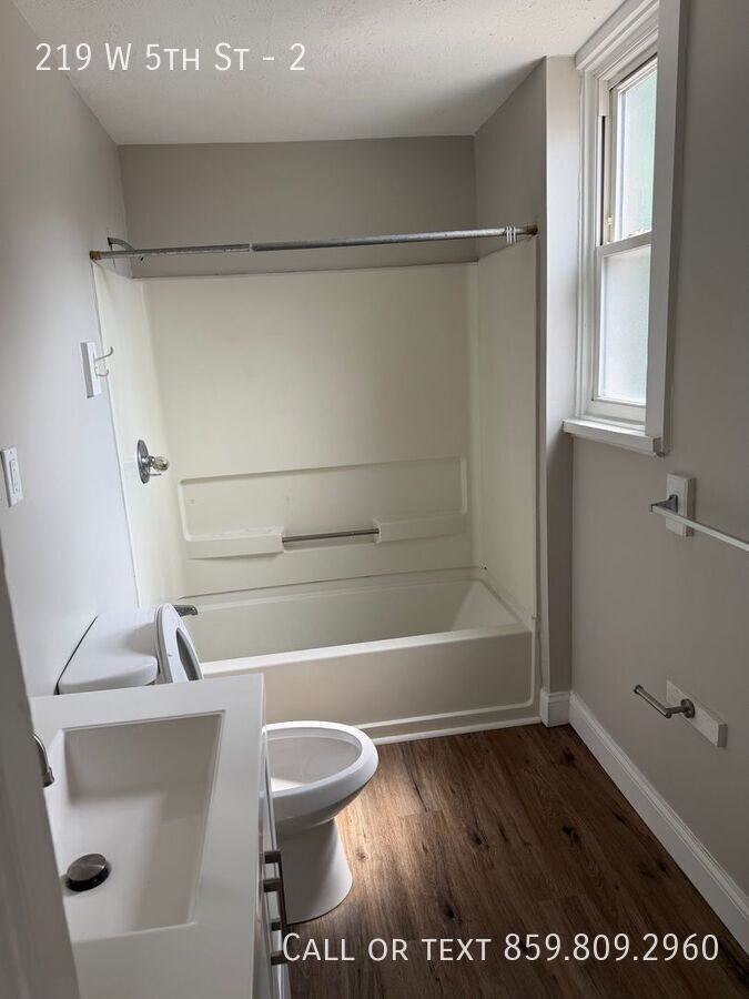 219 W 5th St #2 - Photo 4 of 13