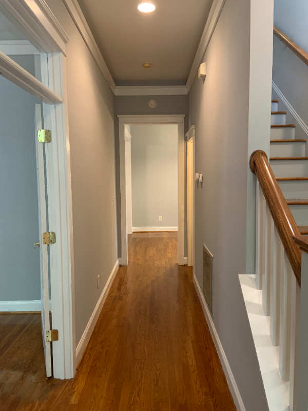 721 E 10th St - Photo 4 of 16