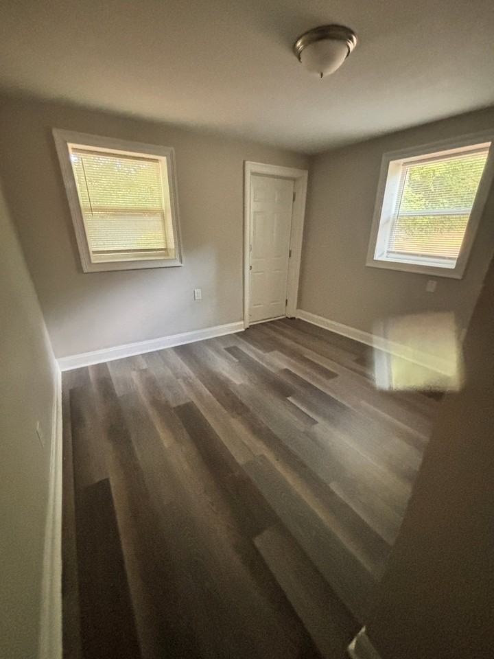 976 5th Ave - Photo 6 of 9