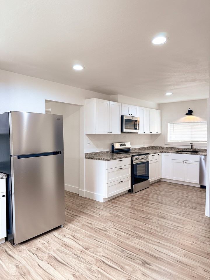 617 California St - Photo 2 of 15