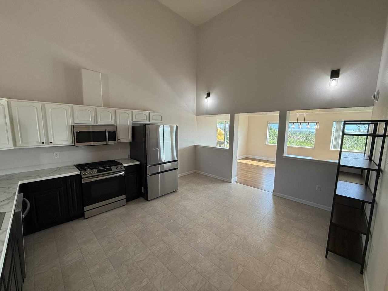 4984 W Pinnacle Ridge Cir - Photo 3 of 17