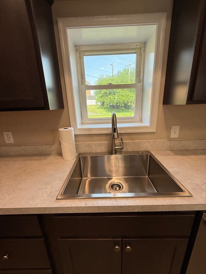 220 N Main St #D - Photo 3 of 16
