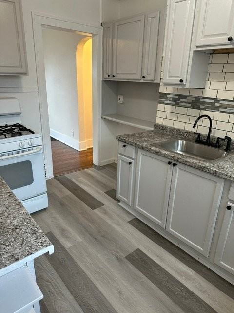 24320 Flower Ave #1 - Photo 4 of 10