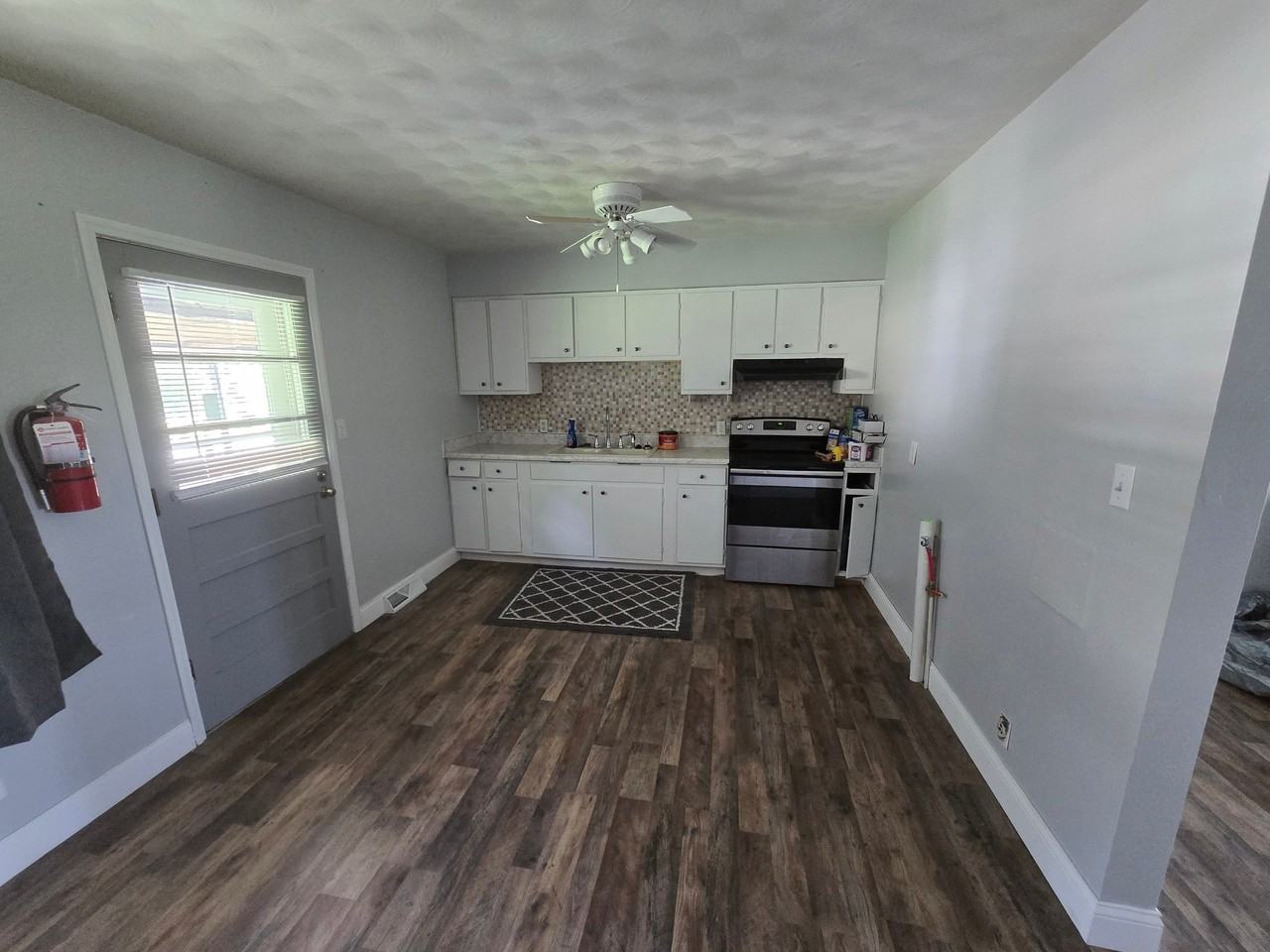 715 W Broadway St #A - Photo 7 of 14