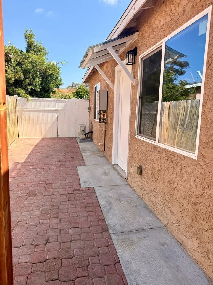 14643 Chatsworth St - Photo 2 of 14