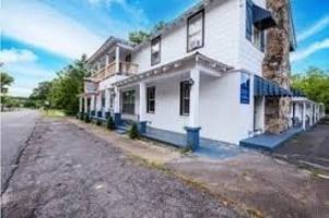 featured image of 201 E Main St #207