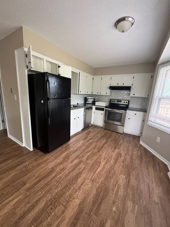 14745 Riley St - Photo 2 of 14
