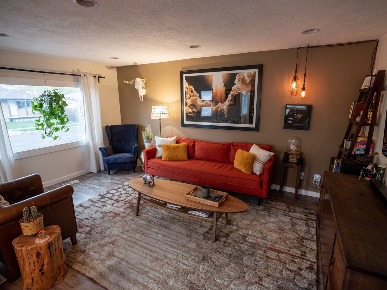 64 W Van Buren Ave - Photo 2 of 11