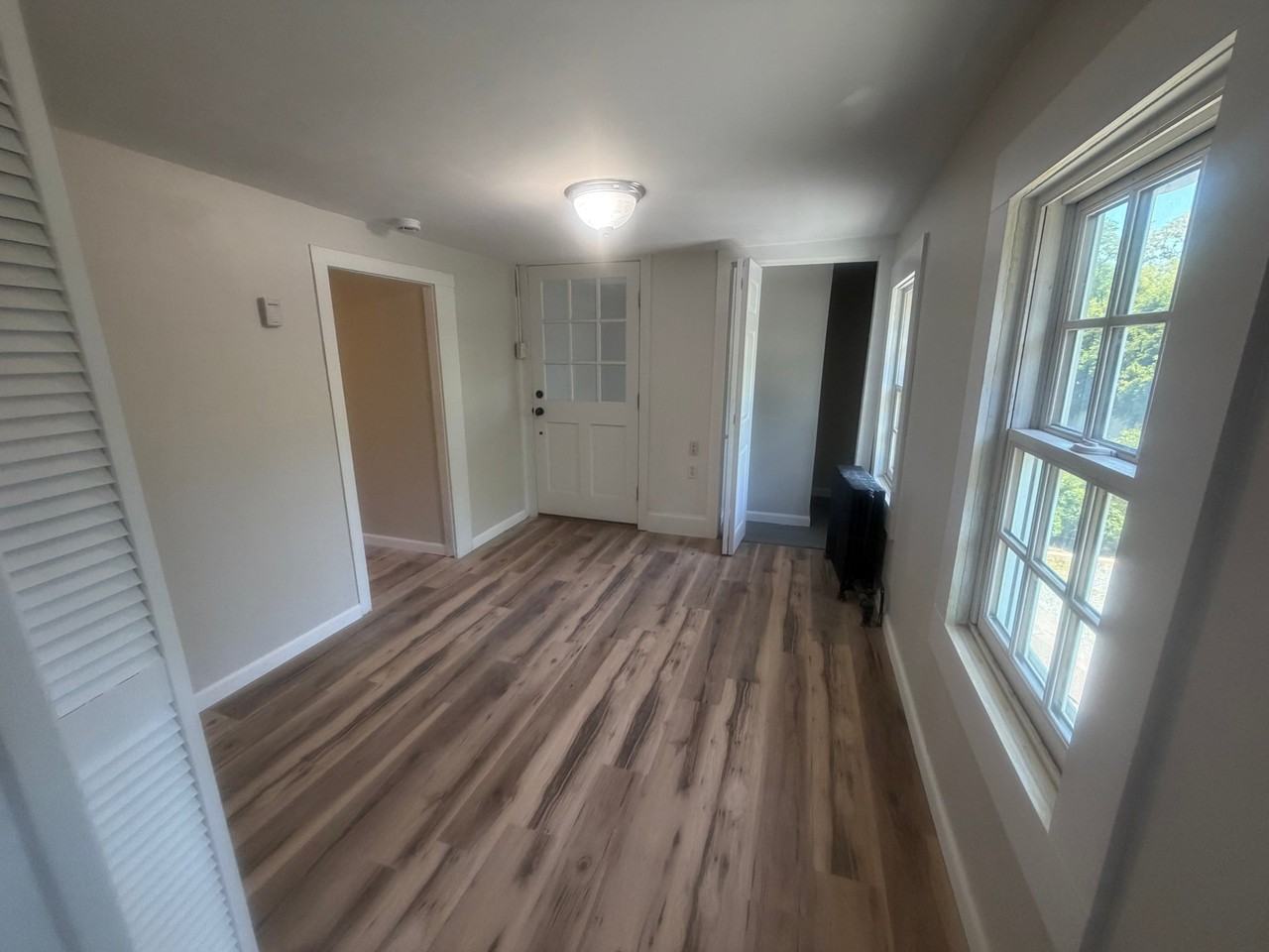 1382 Hope St - Photo 3 of 22