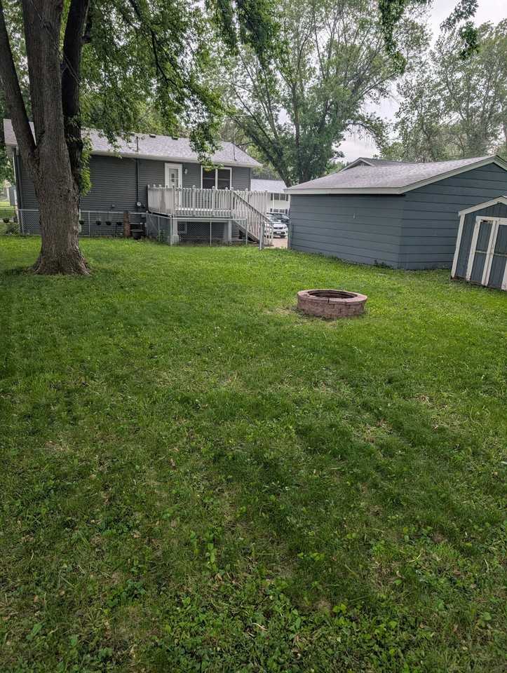 204 Ann Dr - Photo 2 of 11