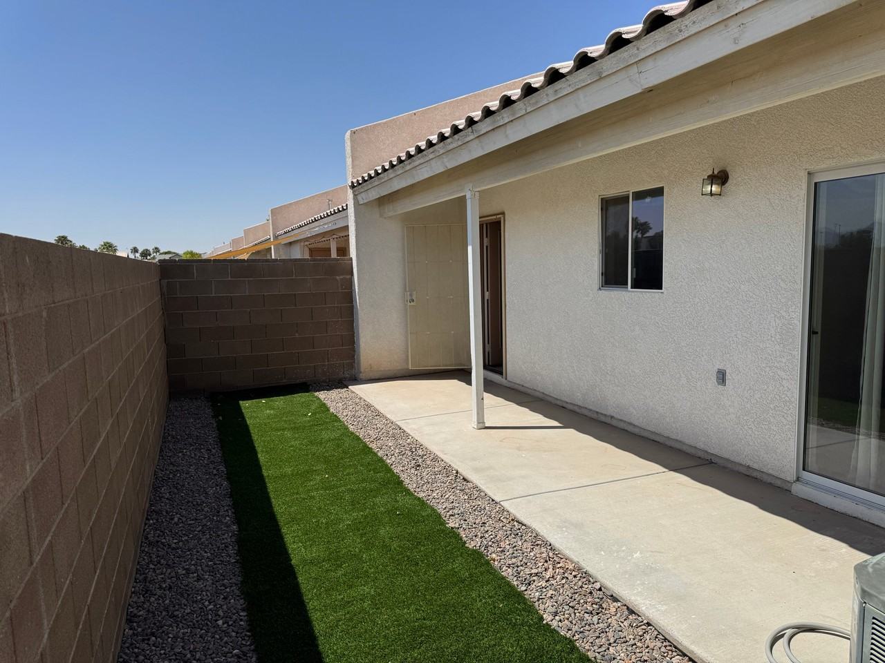 11377 S Kingman Ave - Photo 2 of 8