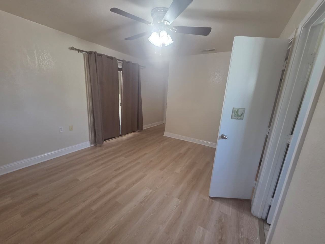 2708 16th Ave - Photo 7 of 33