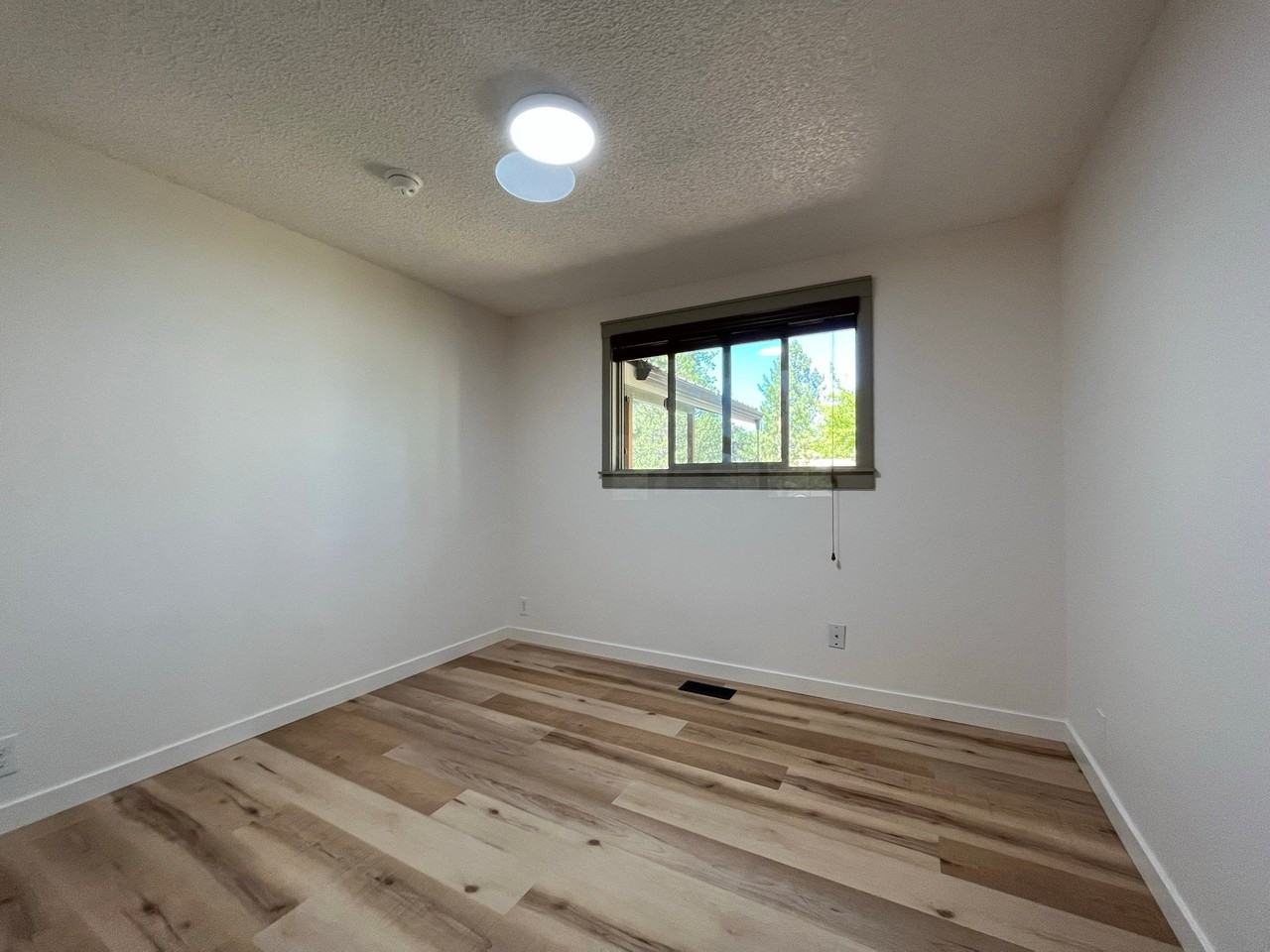2806 Ne Shepard Rd #1 - Photo 7 of 19
