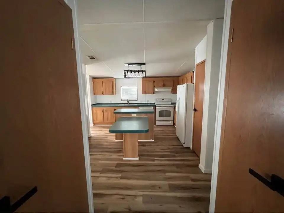 239 Sweet Gum St - Photo 4 of 15