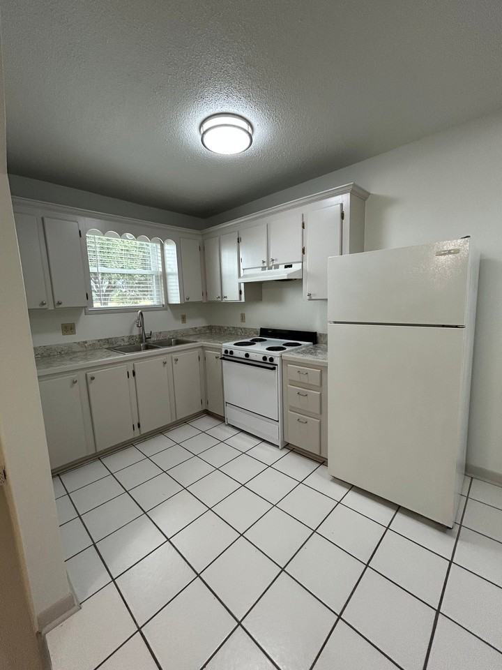 8603 Eunice Iota Hwy #2 - Photo 2 of 7