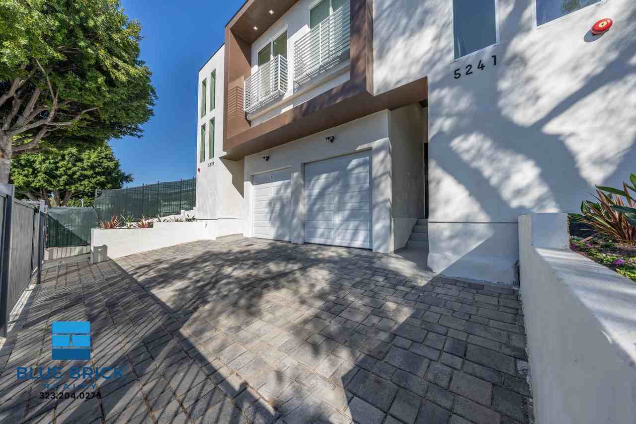 5239 Huntington Dr N - Photo 7 of 50