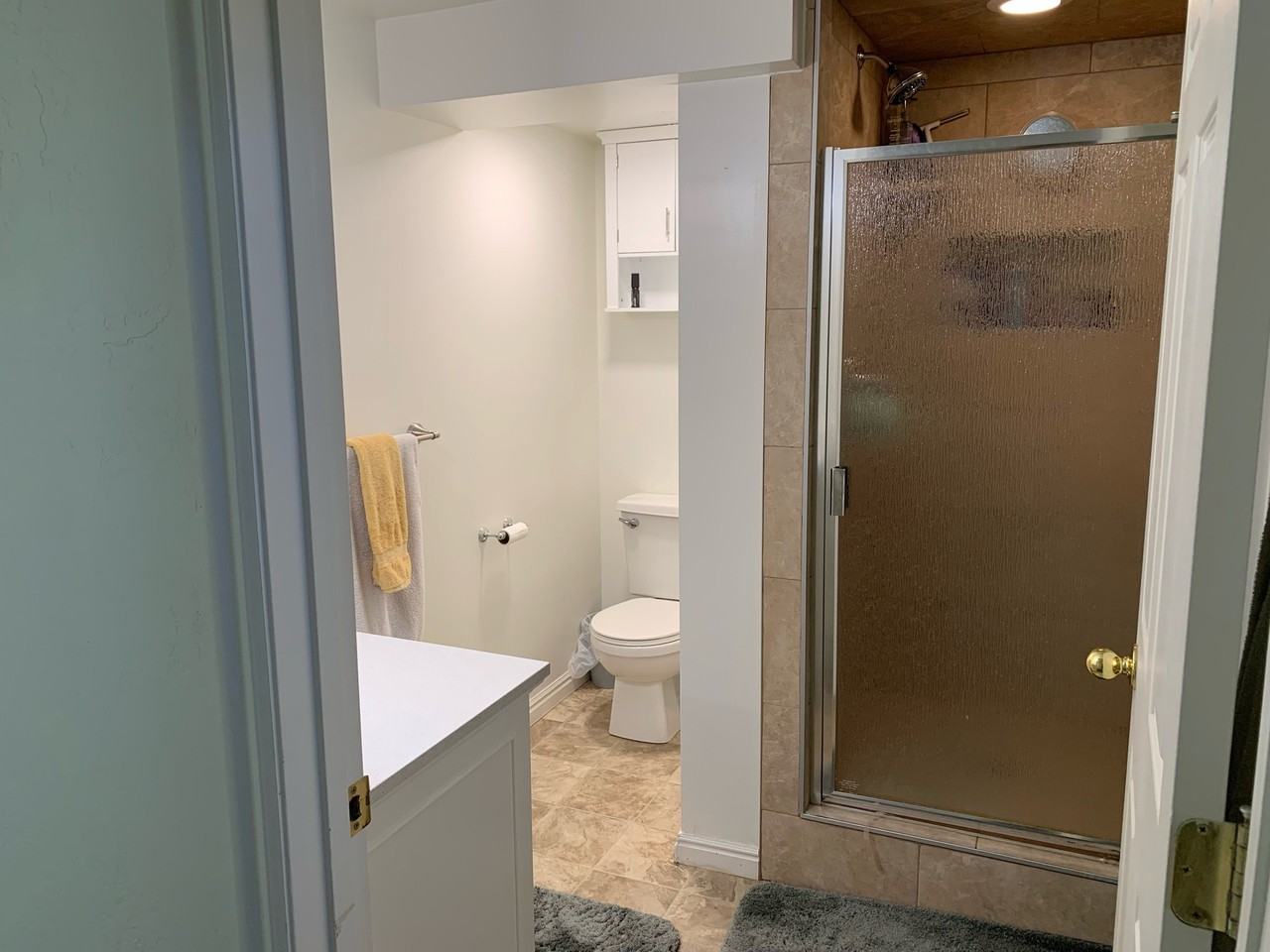 2737 S Imperial St - Photo 5 of 8