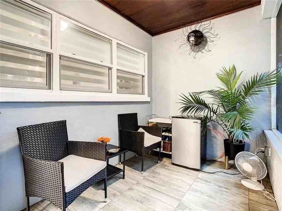 162 6th St Nw - Photo 5 of 17
