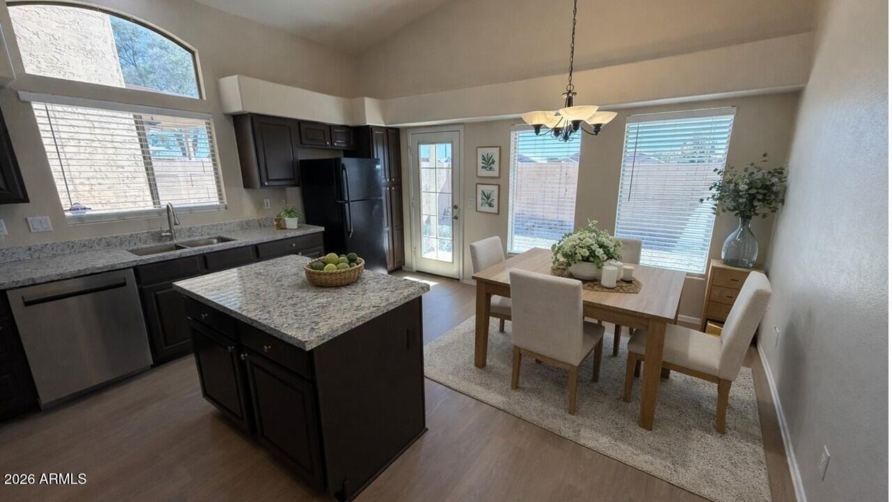 3523 W Whispering Wind Dr - Photo 4 of 15