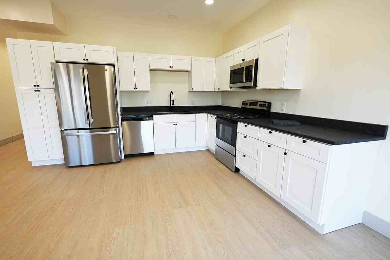 176 Brushwood Dr - Photo 6 of 20