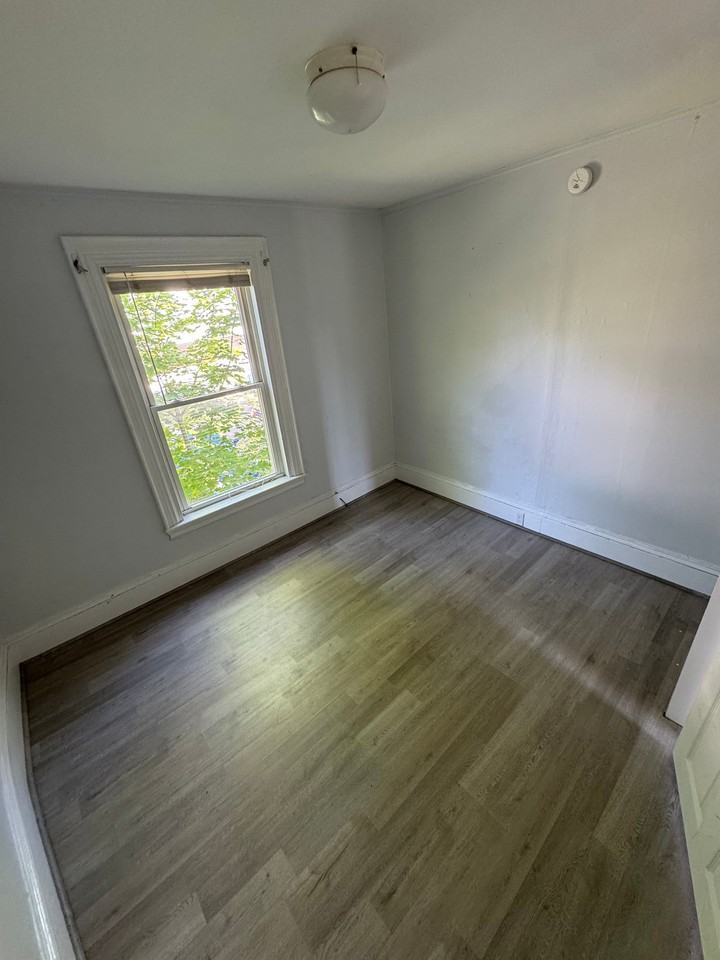 72 Pier St #2 - Photo 6 of 12