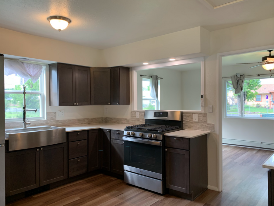 2014 S Corona Ave - Photo 4 of 15