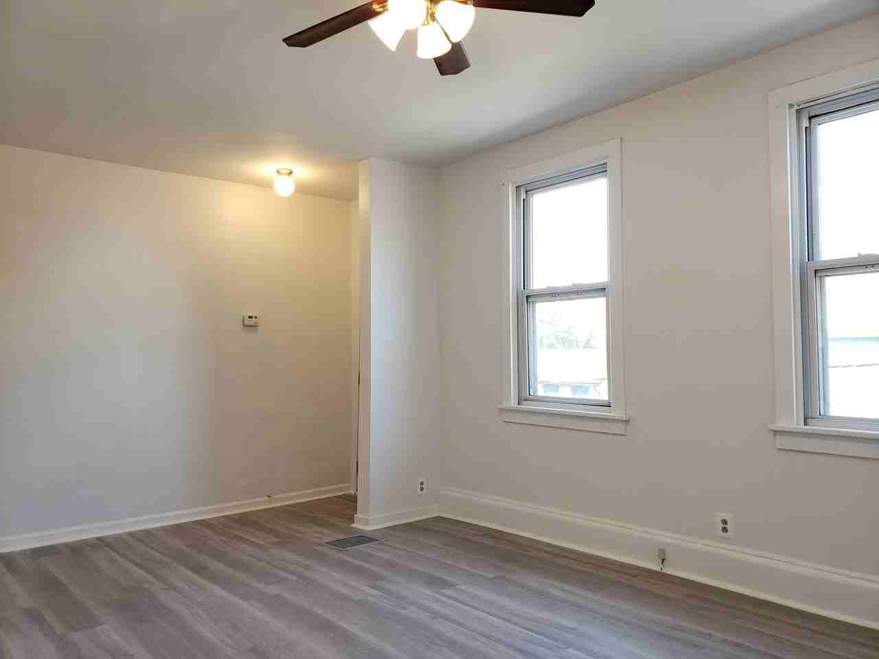 89 Southern Ave - Photo 2 of 11