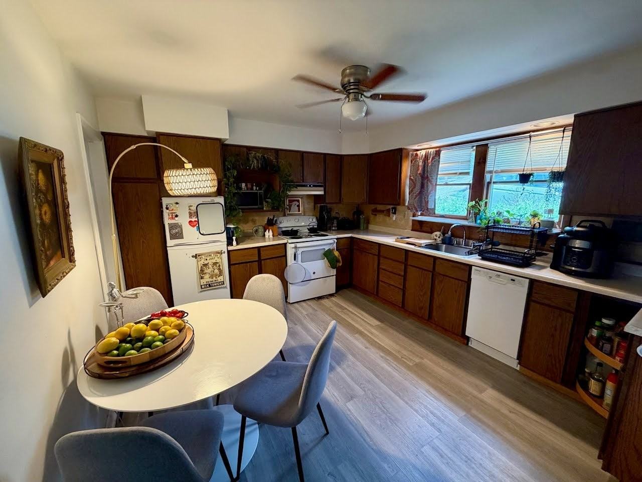89 Southern Ave - Photo 4 of 11