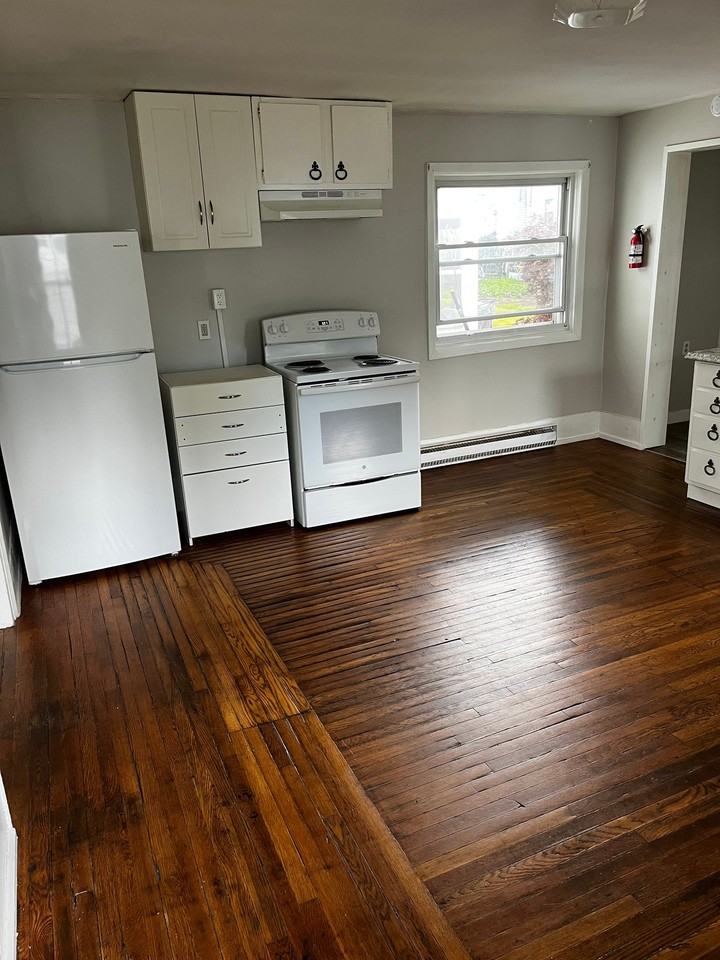 38 S Hamilton St #2 - Photo 2 of 5