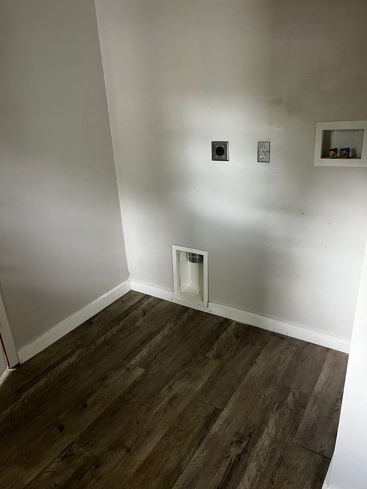 38 S Hamilton St #2 - Photo 4 of 5