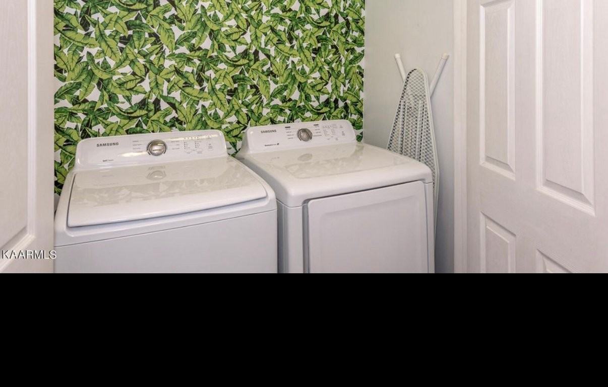 304 Olympia Dr - Photo 3 of 16