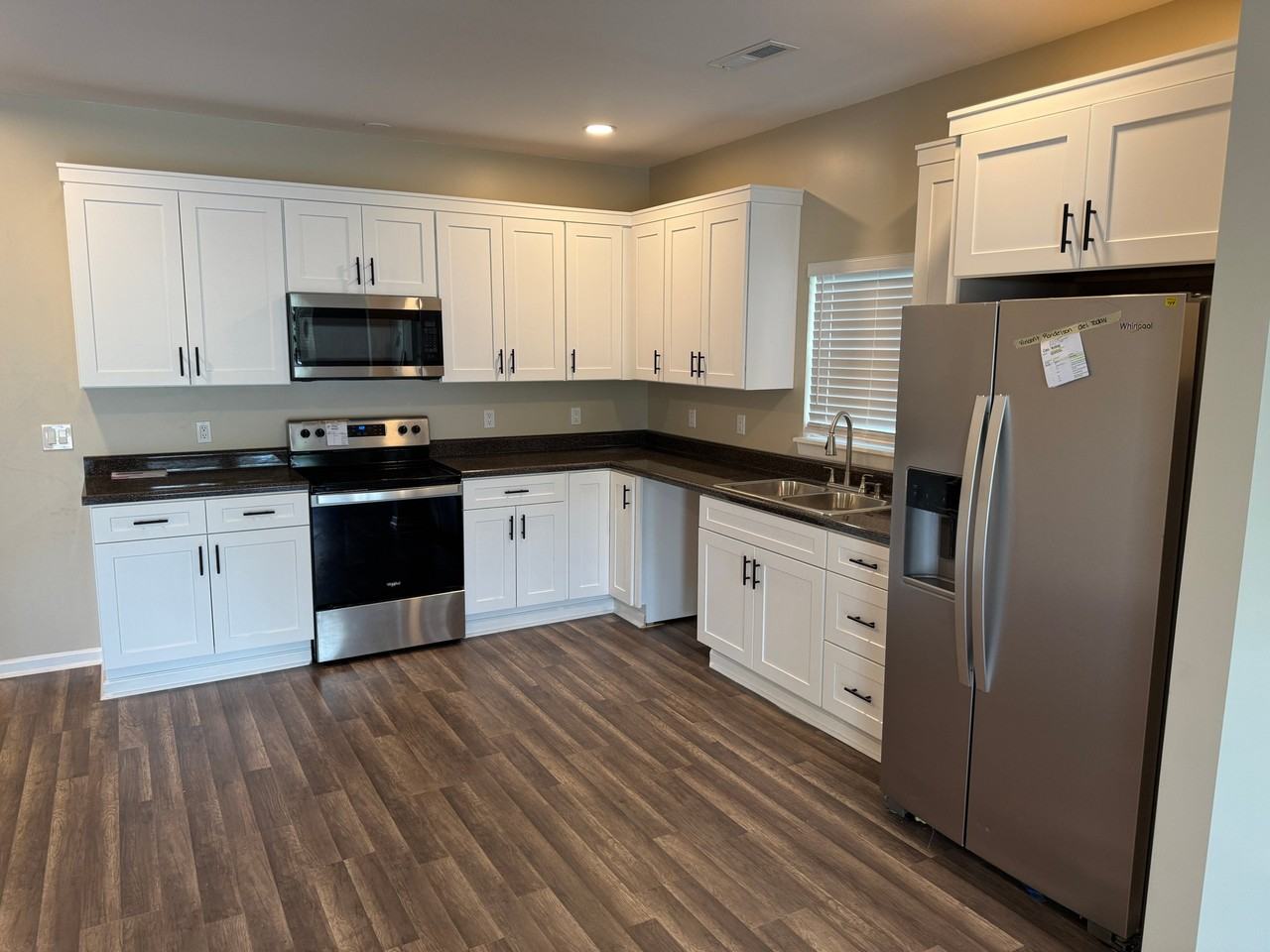 1017 Cahaba St - Photo 3 of 11
