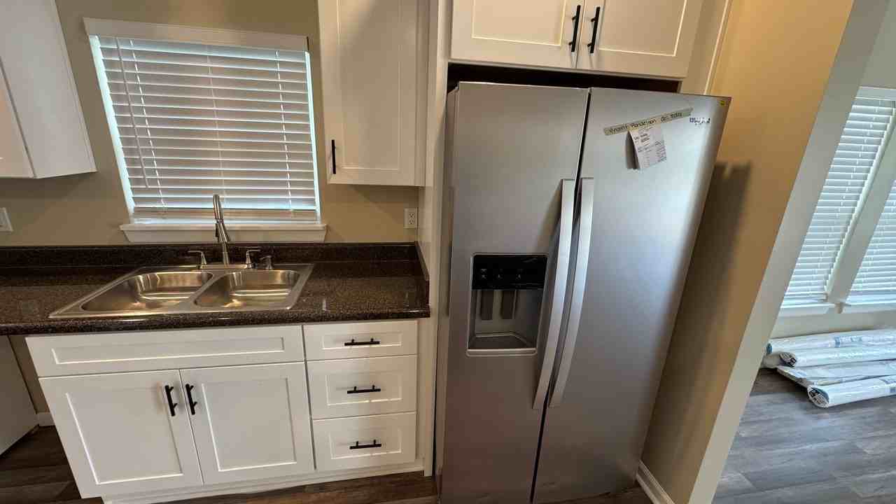 1017 Cahaba St - Photo 4 of 11