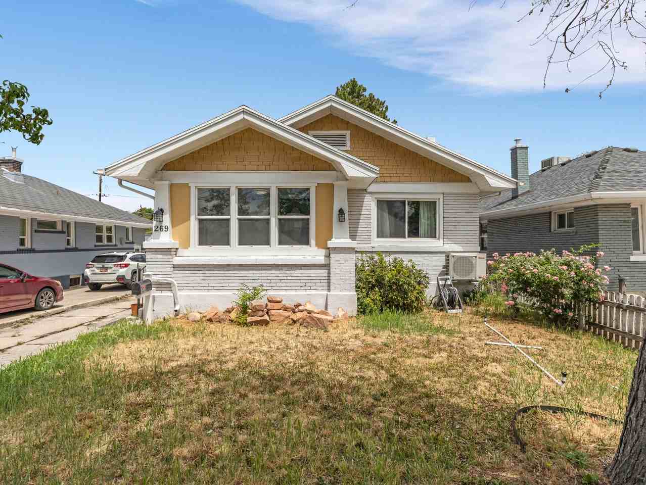 269 E St - Photo 2 of 20