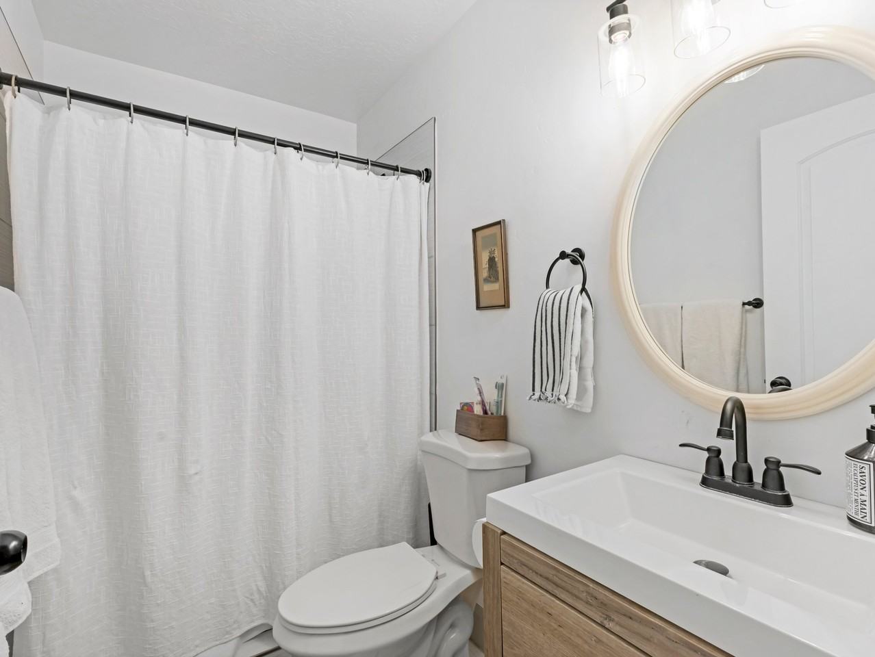 269 E St - Photo 4 of 20