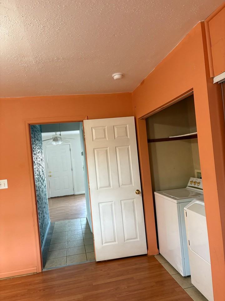 3012 Dedi Ct - Photo 4 of 9