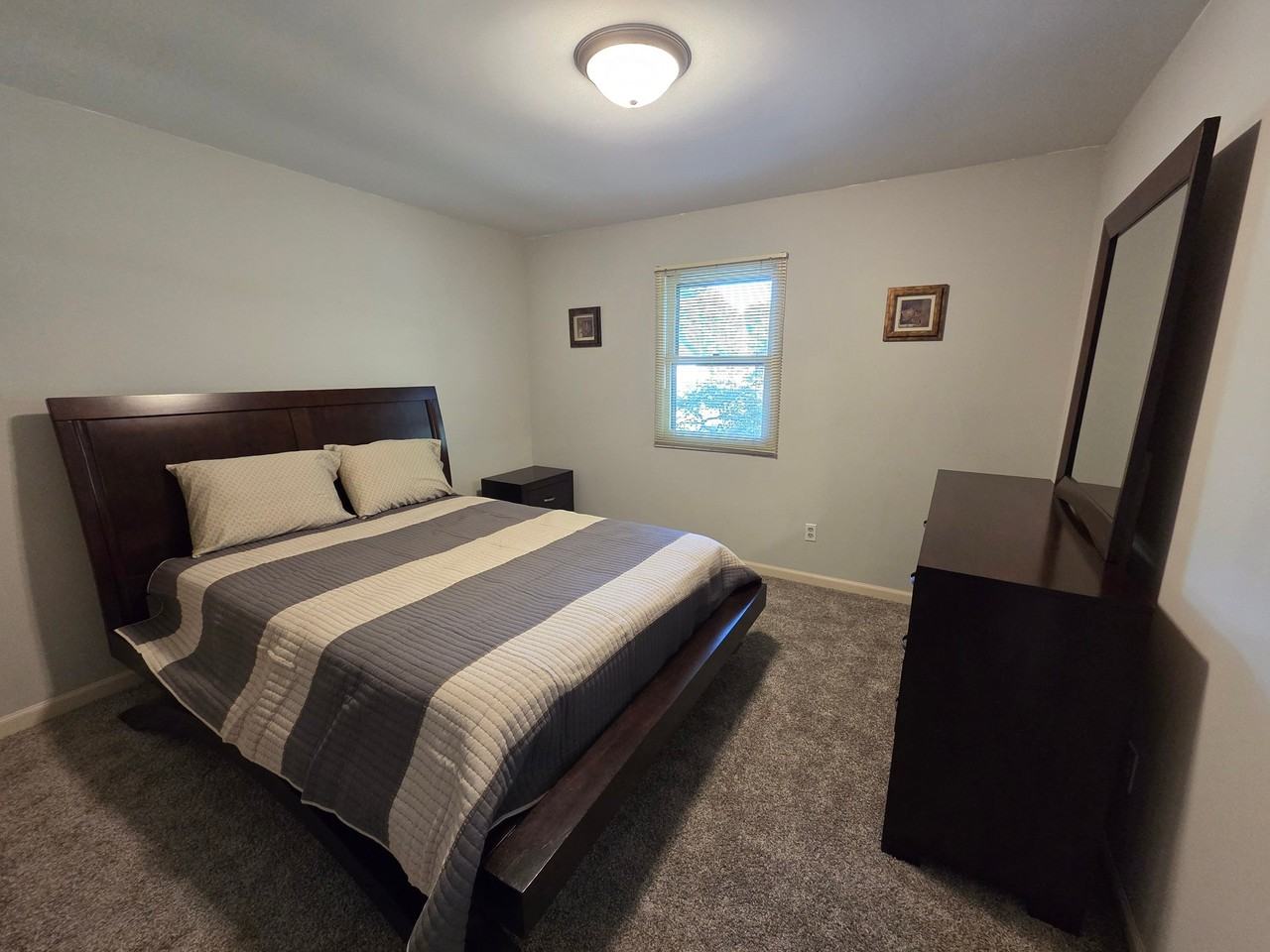 5721 Gardenia Dr - Photo 4 of 9