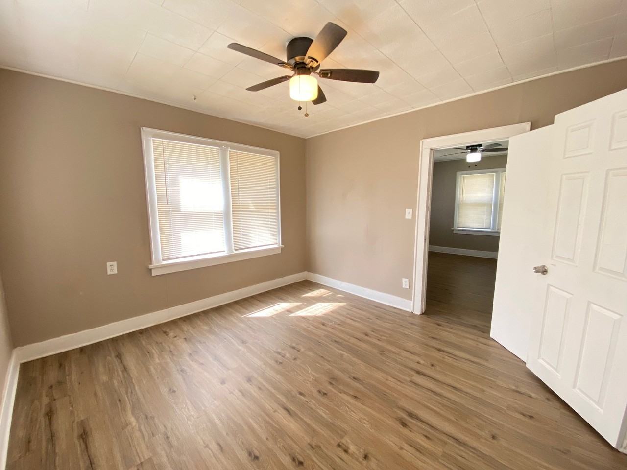 1345 Sw 27th St - Photo 6 of 20