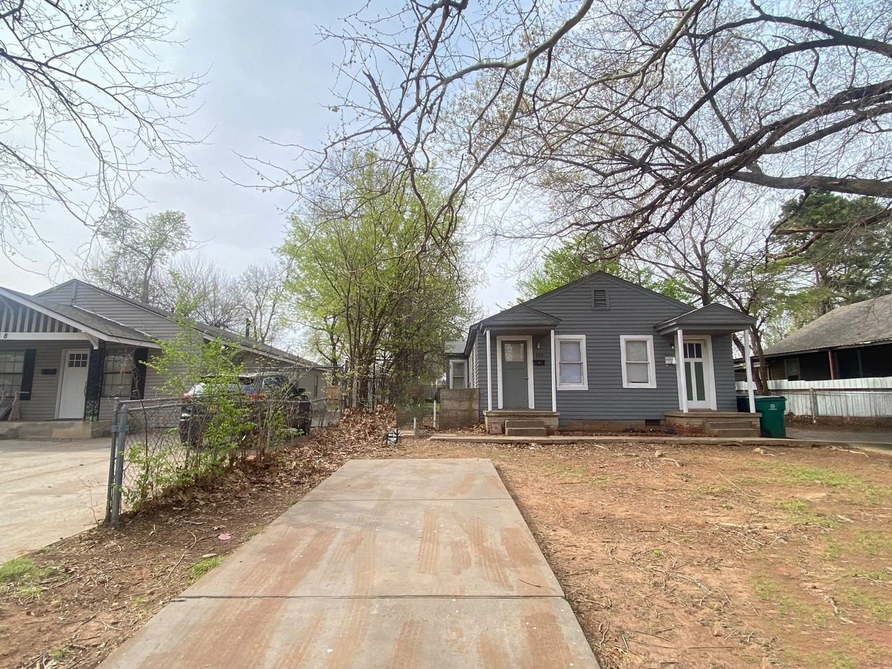 114 Se 40th St - Photo 3 of 20