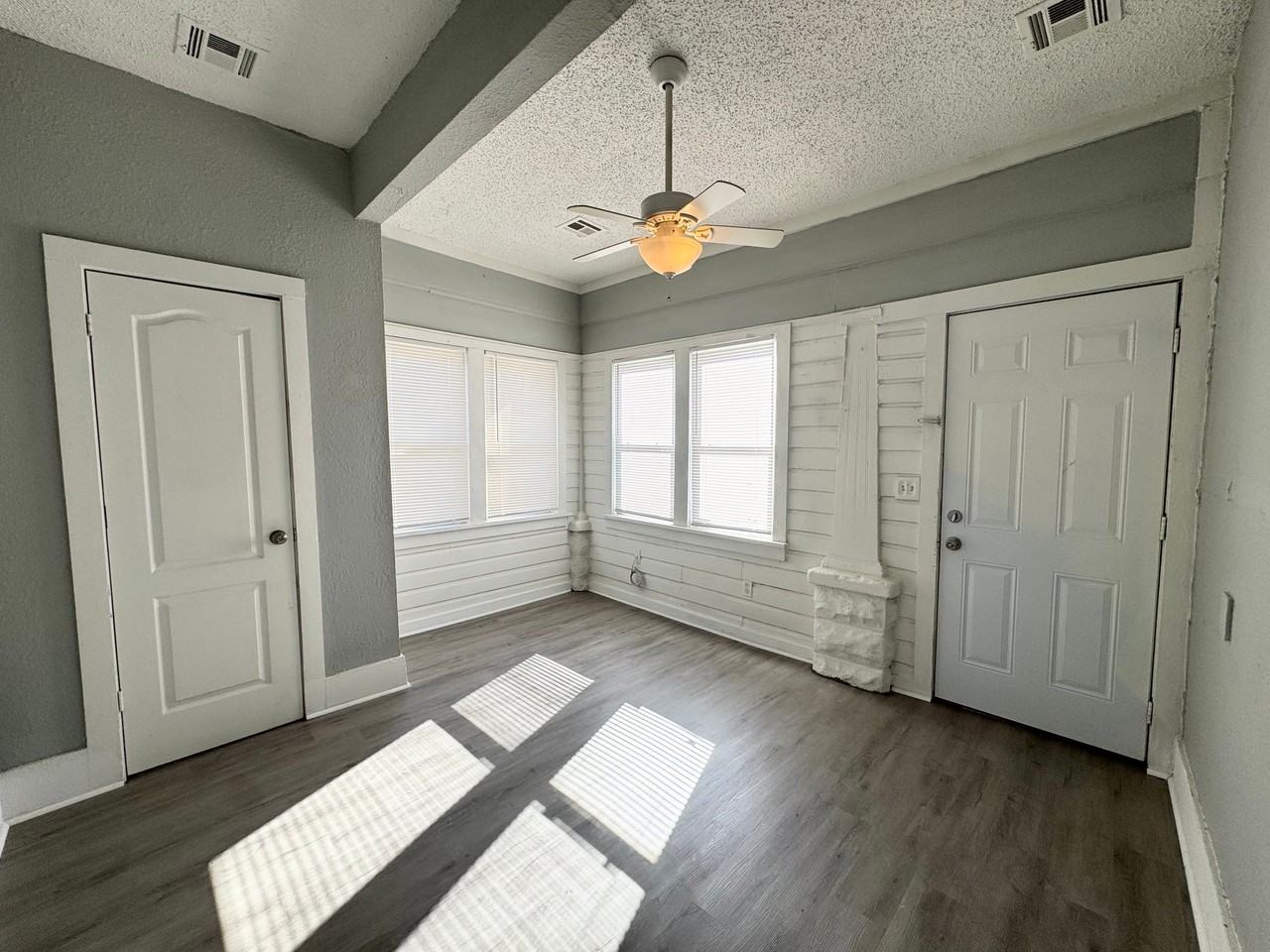 1119 Nw 9th St #A - Photo 6 of 20