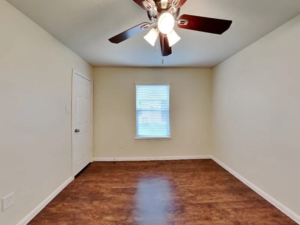 12624 Mountain Daisy Rd - Photo 2 of 6