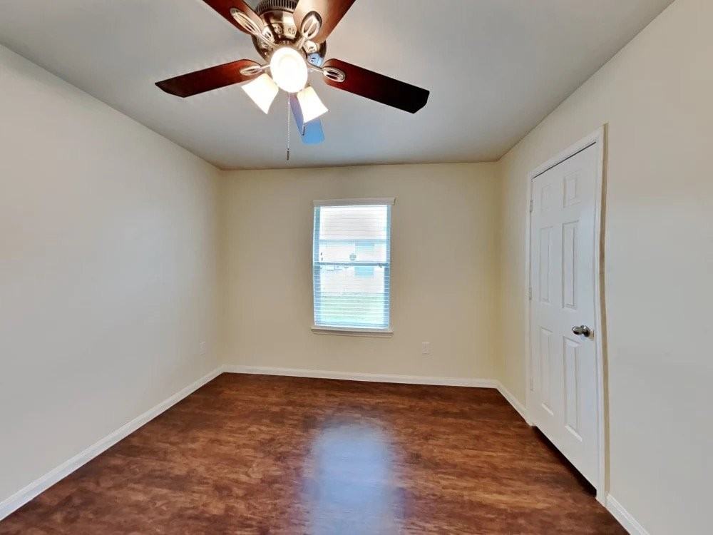 12624 Mountain Daisy Rd - Photo 4 of 6