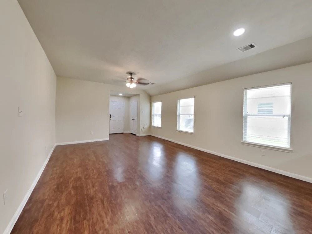 12624 Mountain Daisy Rd - Photo 5 of 6
