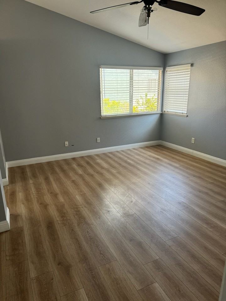 15784 Firethorn Rd - Photo 4 of 13