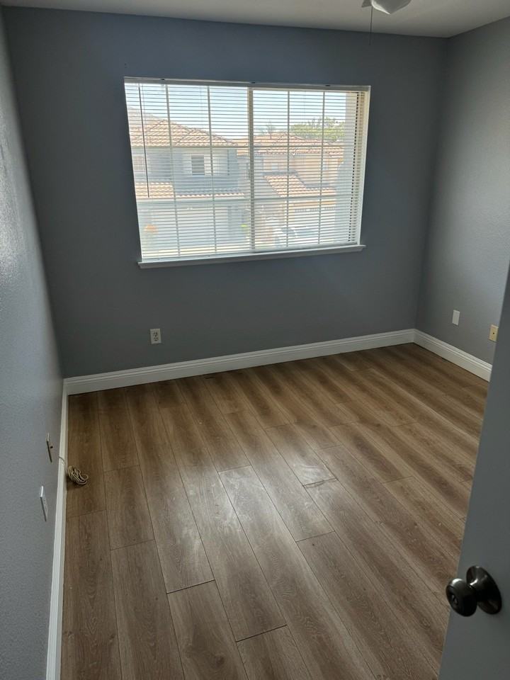 15784 Firethorn Rd - Photo 5 of 13